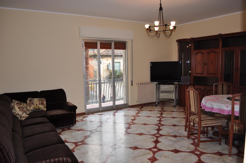 Casa Catena فرانكافيلا دي سيسيليا الغرفة الصورة